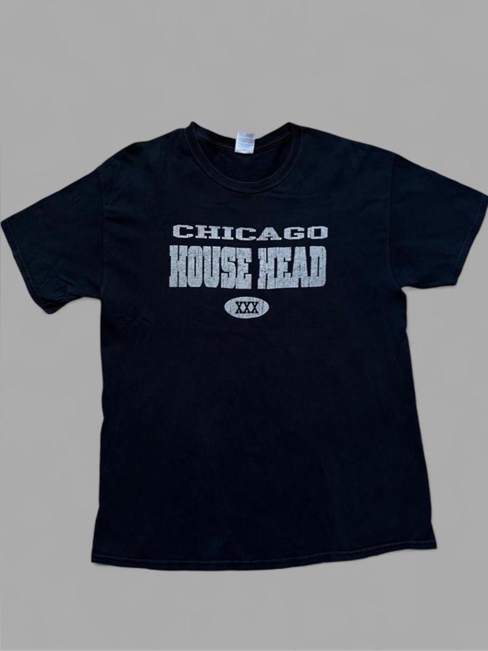 Vintage 00’s Y2K Chicago House Head Music EDM Festival T-Shirt. Size L.